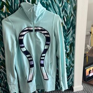 Lululemon Define zip up jacket sky bue , purple and navy with white stripes